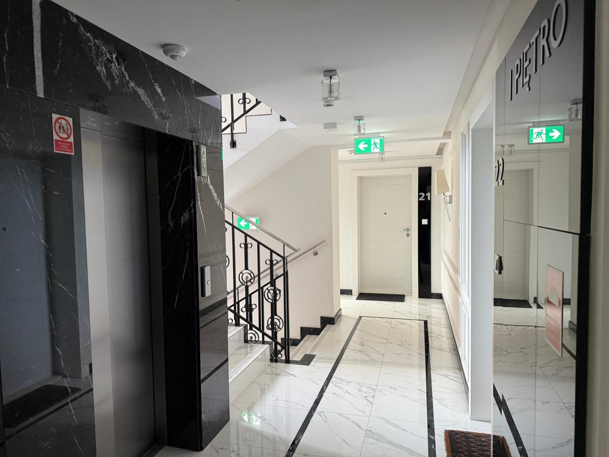 Apartament Starogdański 20 *